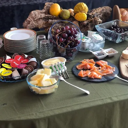 Quinta Dos Cedros - Quarto Adega Bed & Breakfast